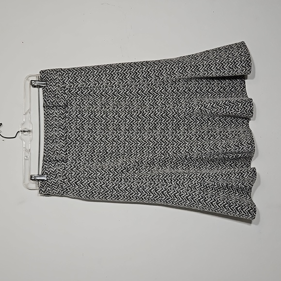 Marisa Christina black and white herringbone print fit and flare skirt - Picture 2 of 6